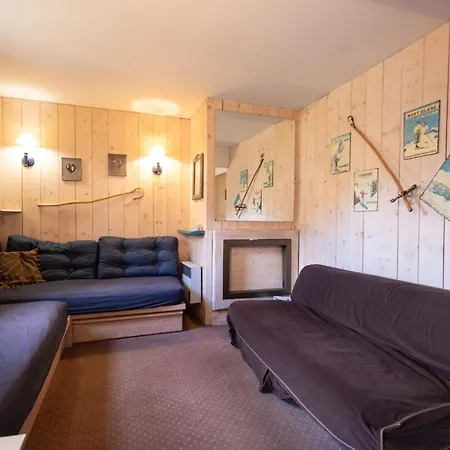 Pour 6 Personnes Au Pied Des Pistes *